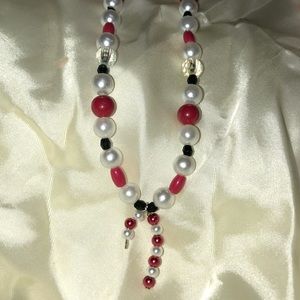 Candy cane Christmas beaded necklace long pretty